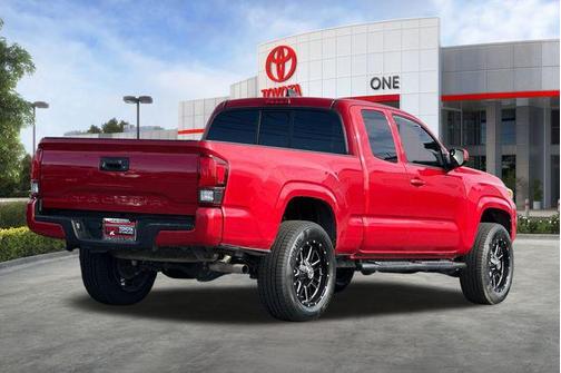 2022 Toyota Tacoma SR