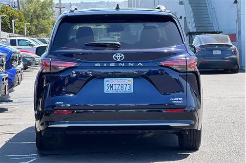 2024 Toyota Sienna Limited 7-Passenger