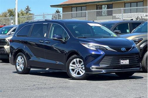 2024 Toyota Sienna Limited 7-Passenger