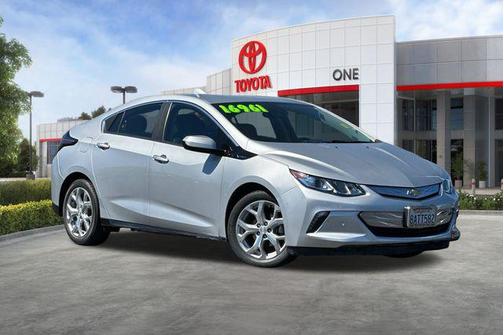 Silver Ice Metallic 2017 Chevrolet Volt Premier
