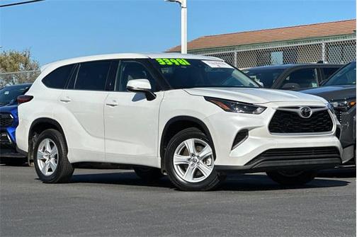 2022 Toyota Highlander L