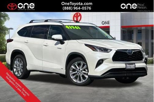 Blizzard Pearl 2021 Toyota Highlander Hybrid Limited