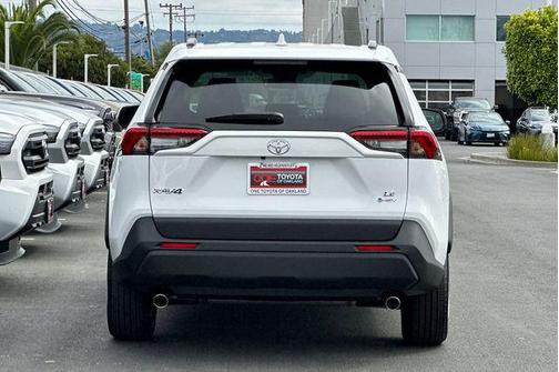 2025 Toyota RAV4 Hybrid LE