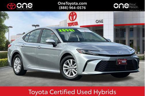 2025 Toyota Camry LE