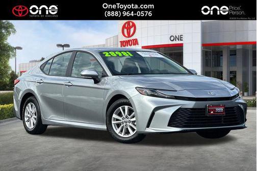 2025 Toyota Camry LE