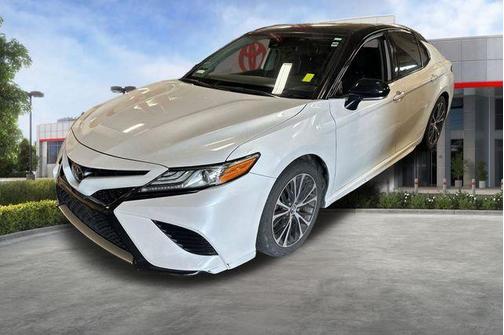 2019 Toyota Camry XSE