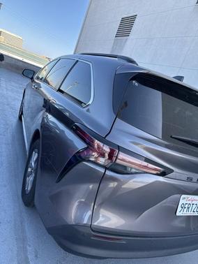2023 Toyota Sienna XLE 8 Passenger