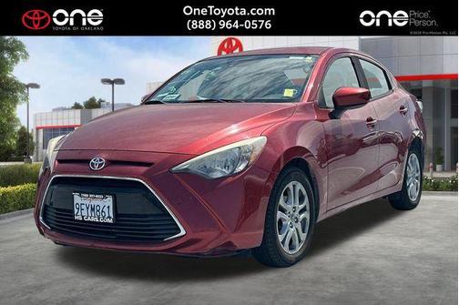 Pulse 2017 Toyota Yaris iA Base