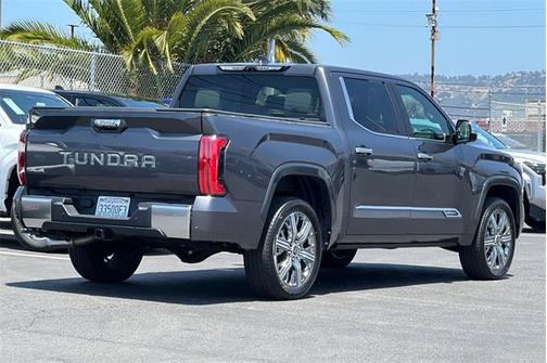 2024 Toyota Tundra Hybrid Capstone