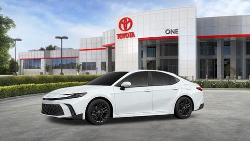 Ice 2026 Toyota Camry SE