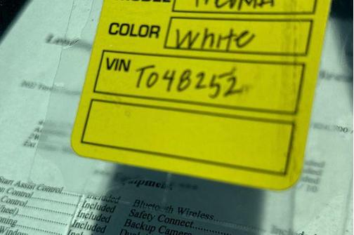 White 2022 Toyota Tacoma SR