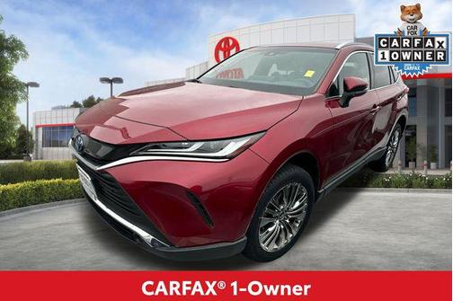 Pearl 2023 Toyota Venza XLE
