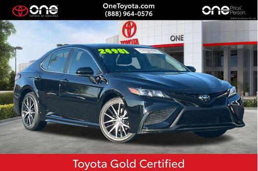 2024 Toyota Camry SE