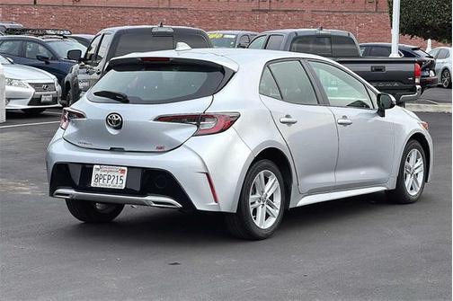 2020 Toyota Corolla Hatchback SE