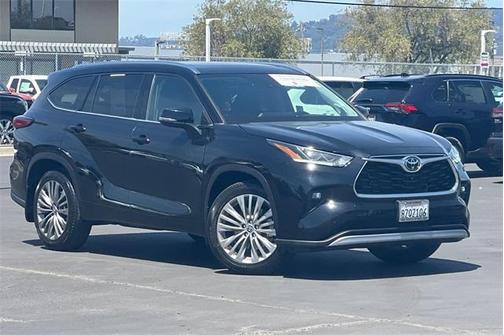 2022 Toyota Highlander Platinum