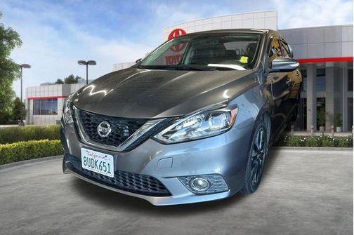Gun Metallic 2017 Nissan Sentra SR