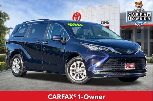 2023 Toyota Sienna XLE