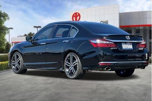 Crystal Black Pearl 2017 Honda Accord Sport SE