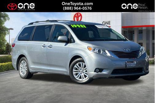 2016 Toyota Sienna XLE Premium