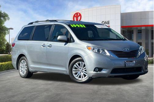 2016 Toyota Sienna XLE Premium