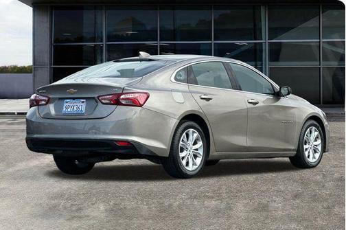 2022 Chevrolet Malibu FWD LT