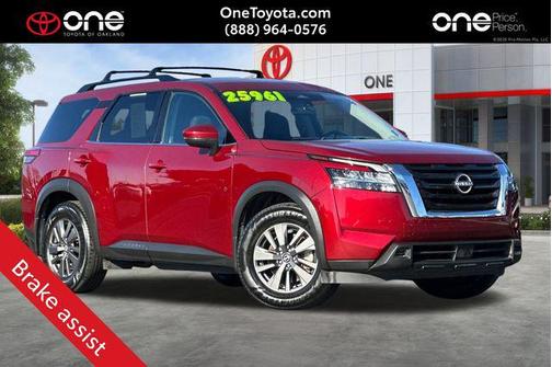 2022 Nissan Pathfinder SV 4WD