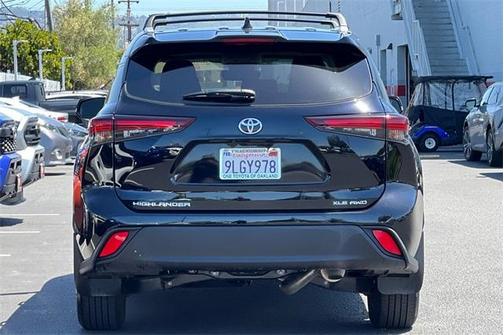 2024 Toyota Highlander XLE