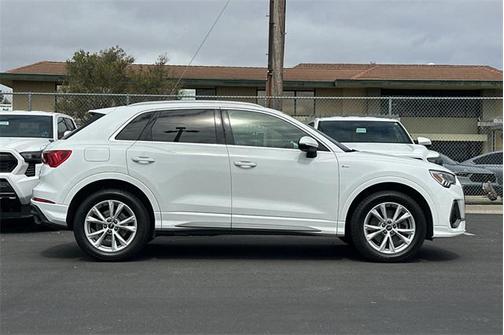 2022 Audi Q3 45 S line Premium Plus