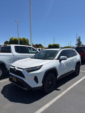 Wind Chill Pearl 2023 Toyota RAV4 Hybrid SE