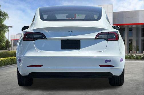 Pearl White Multi-Coat 2019 Tesla Model 3 Standard Range Plus