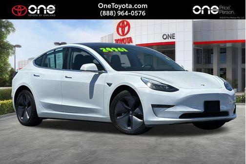 Pearl White Multi-Coat 2019 Tesla Model 3 Standard Range Plus