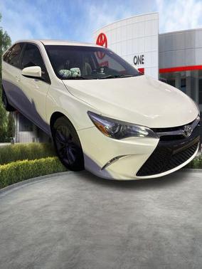 2017 Toyota Camry SE