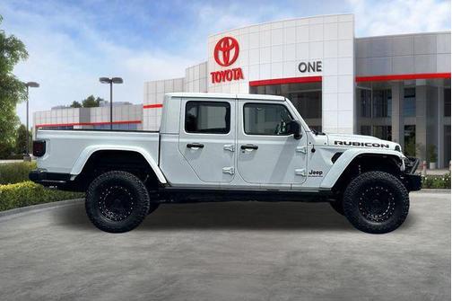 Bright White Clearcoat 2021 Jeep Gladiator Rubicon
