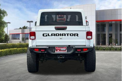 Bright White Clearcoat 2021 Jeep Gladiator Rubicon