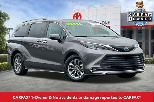 2024 Toyota Sienna XLE