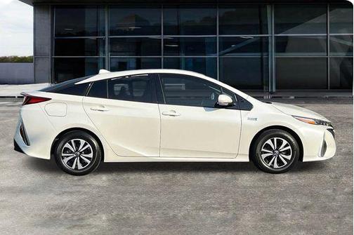 2018 Toyota Prius Prime Plus