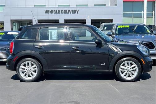 2012 MINI Cooper S Countryman Base
