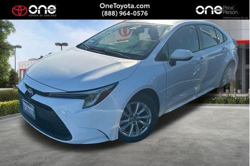 2025 Toyota Corolla Hybrid LE