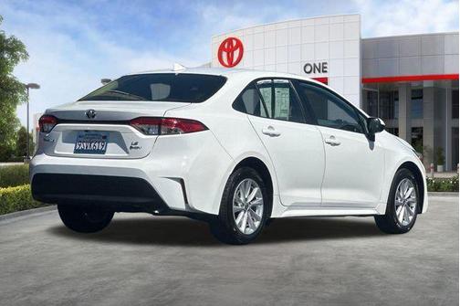 Ice Cap 2025 Toyota Corolla Hybrid LE