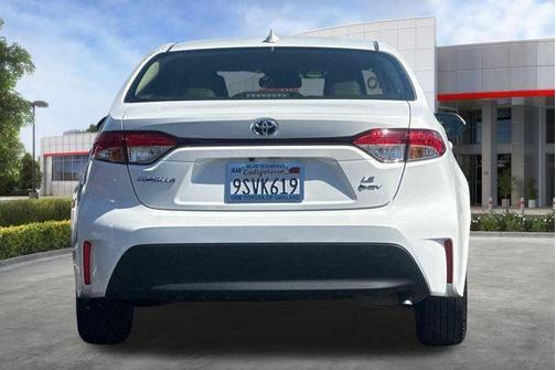 Ice Cap 2025 Toyota Corolla Hybrid LE