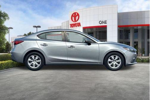 Liquid Silver Metallic 2016 Mazda Mazda3 i Sport