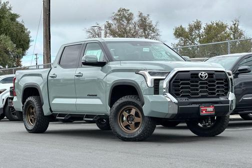 2025 Toyota Tundra SR5
