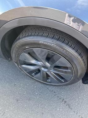 2024 Tesla Model Y Long Range Dual Motor All-Wheel Drive