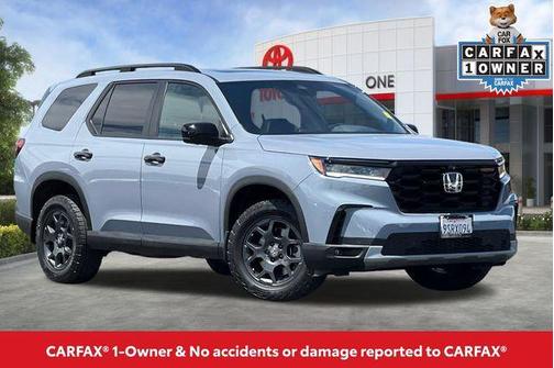 Gray 2025 Honda Pilot TrailSport