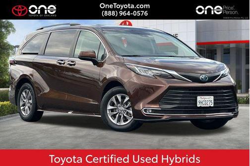 2023 Toyota Sienna XLE