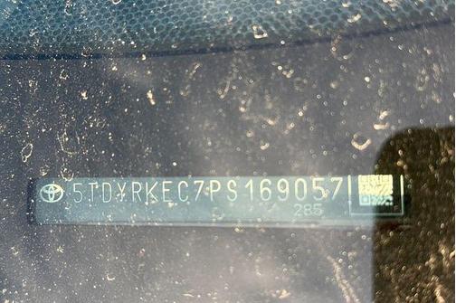 2023 Toyota Sienna XLE