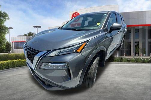 Gun Metallic 2022 Nissan Rogue SV