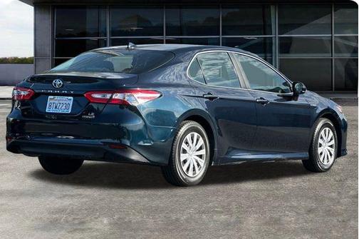 2020 Toyota Camry LE