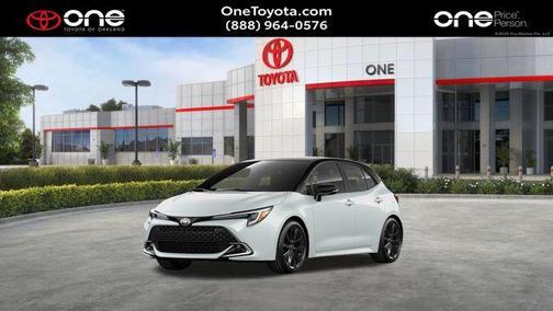 Wind Chill Pearl/Midnight Black Metallic 2026 Toyota Corolla XSE