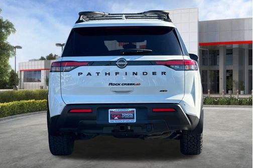 2024 Nissan Pathfinder Rock Creek 4WD